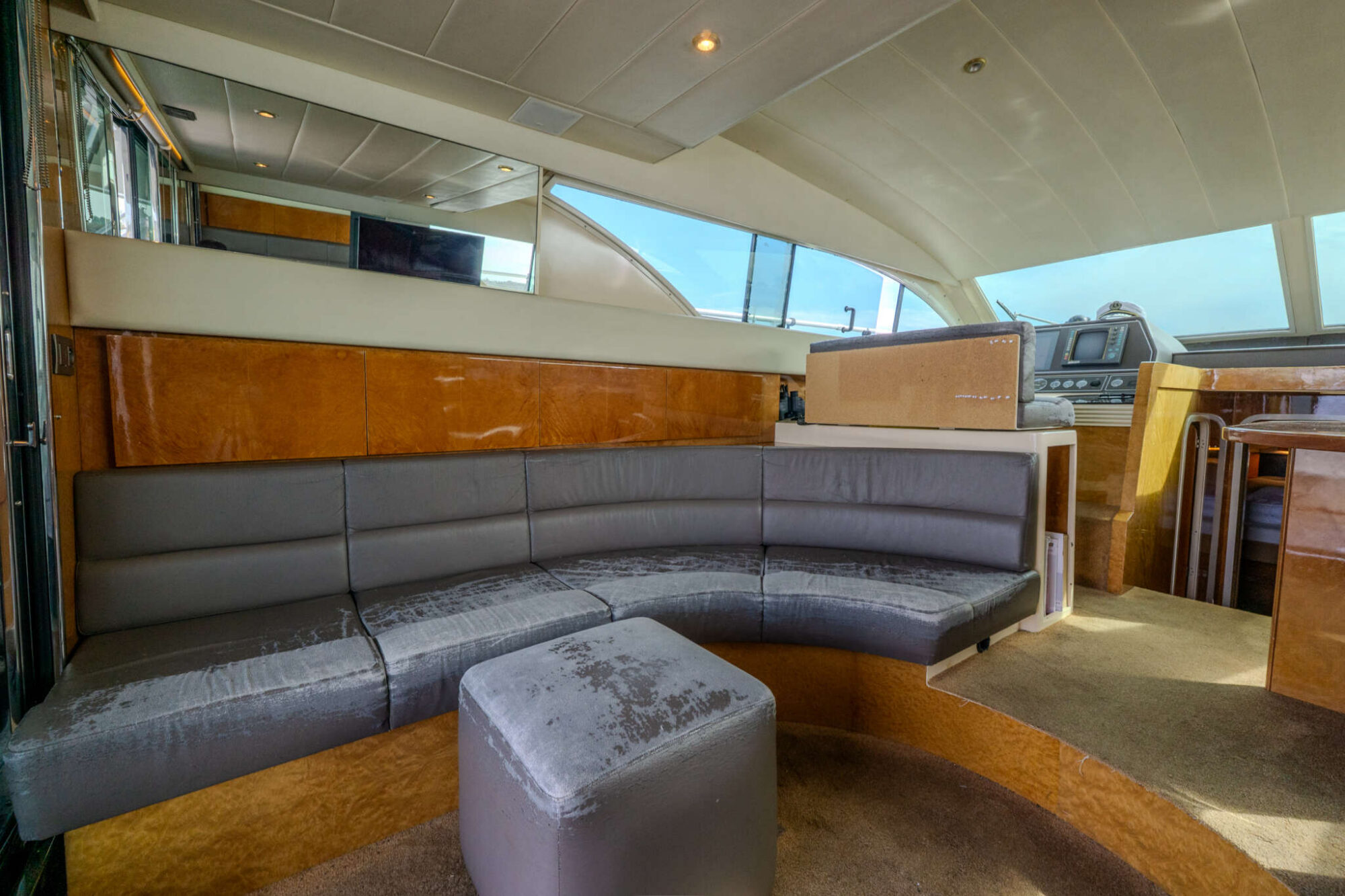 foto: 66 Mochi Craft Mochi Craft 43 Flybridge