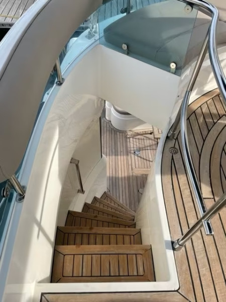 foto: 18 Fairline Squadron 52