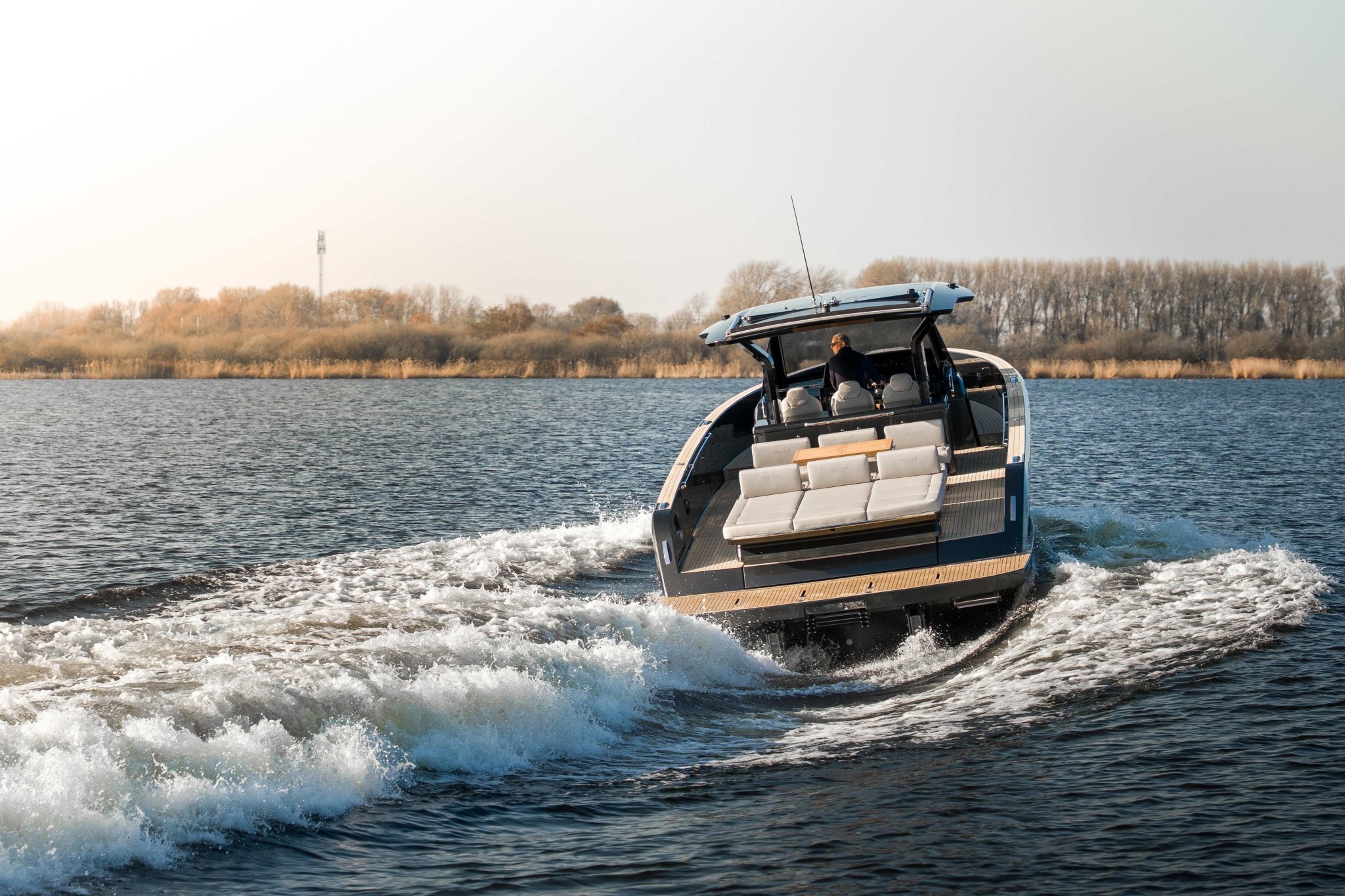 foto: 37 Pardo Yachts 43