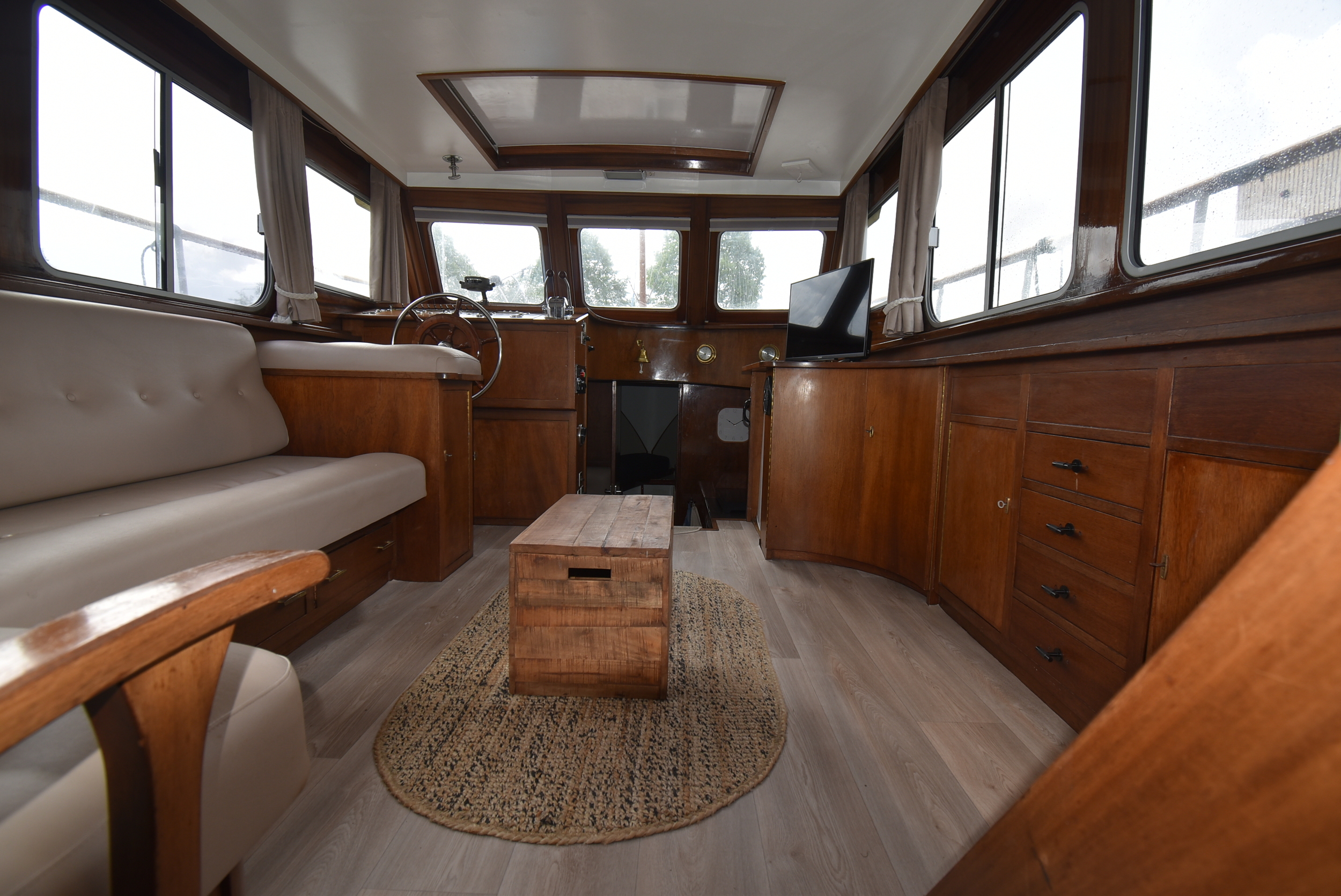 foto: 48 Super Van Craft 1350