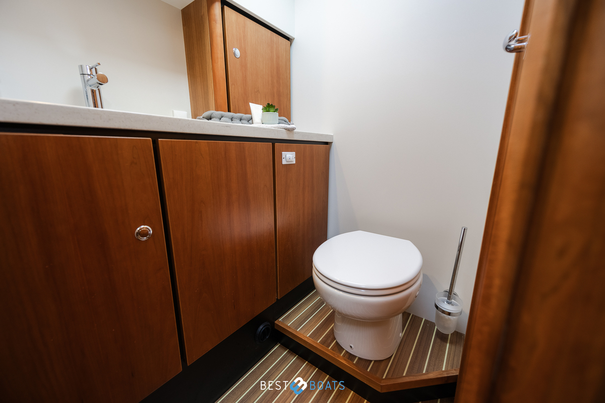 foto: 56 Linssen  Grand Sturdy 40.0 AC