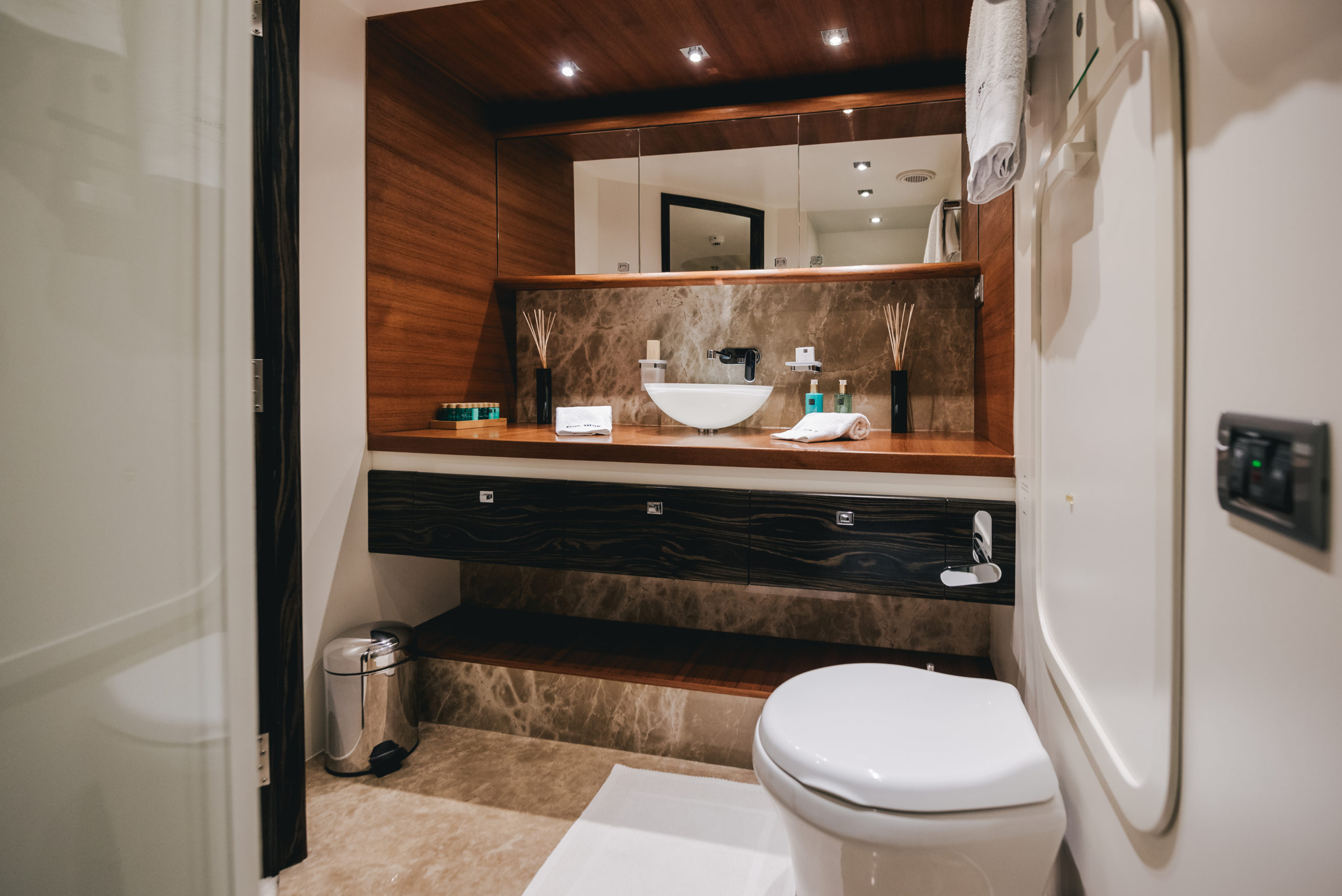 foto: 32 OceanLine One Blue