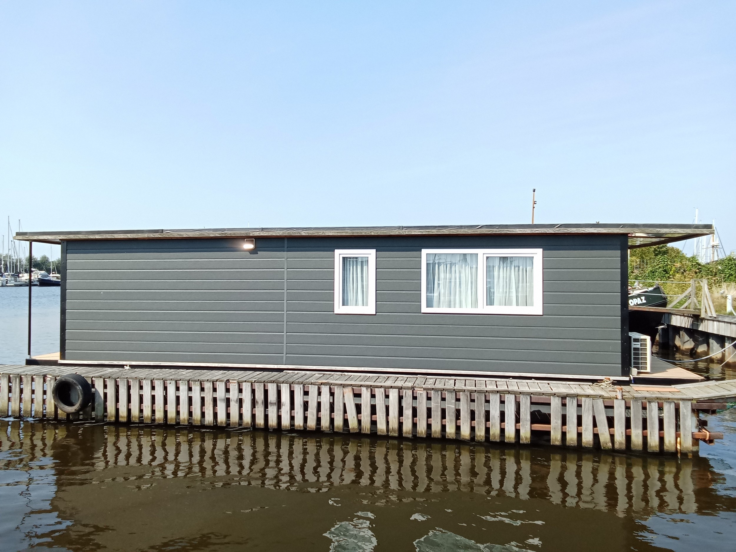 Houseboat Flisak D12