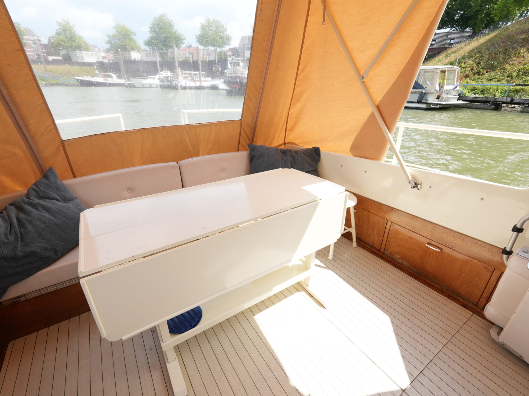 foto: 32 Target Target Royal 9.70 OK Cabrio
