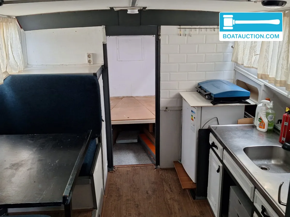 foto: 13 Motorboat 1200