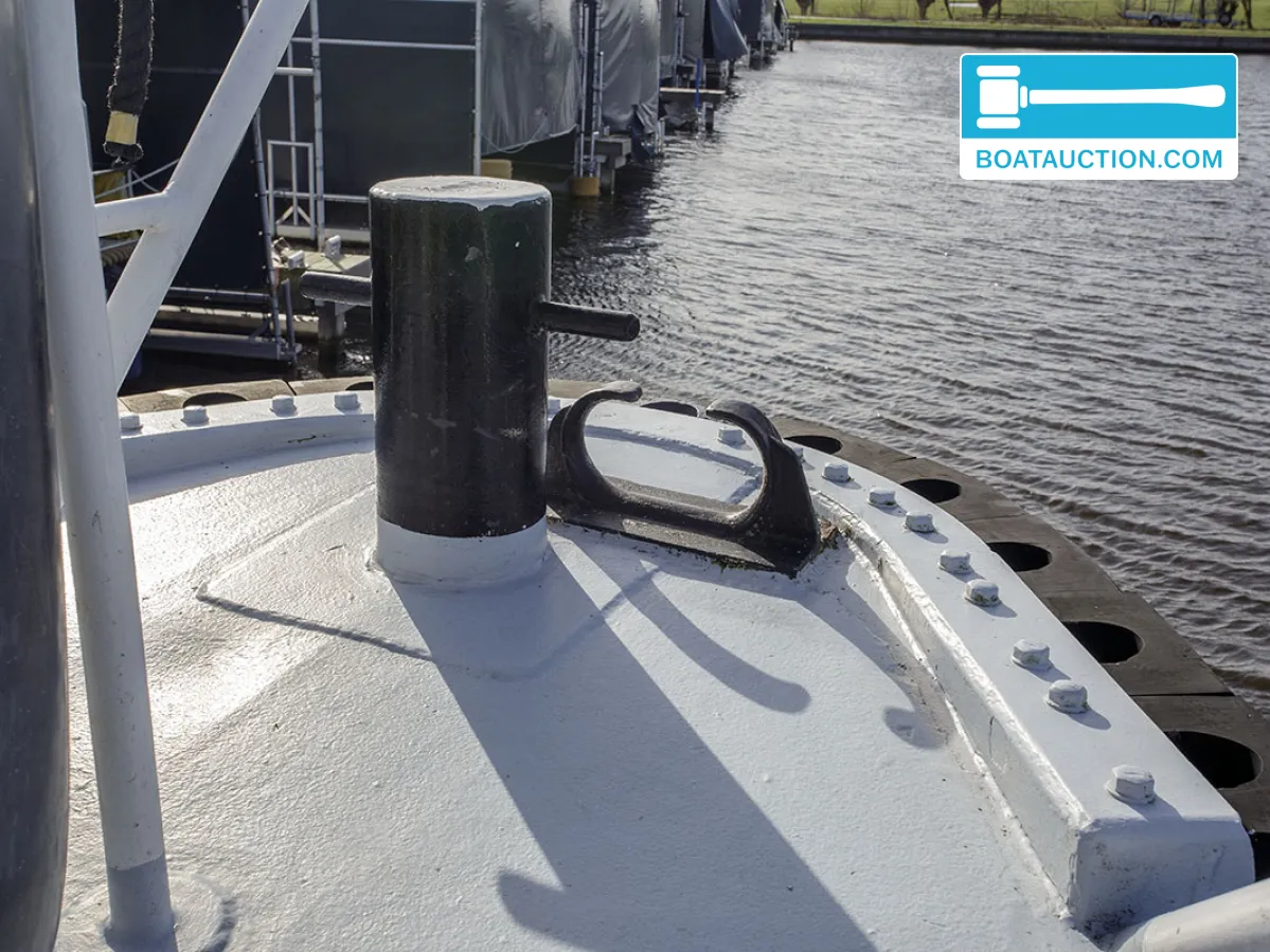 foto: 82 Bateau de patrouille 2300
