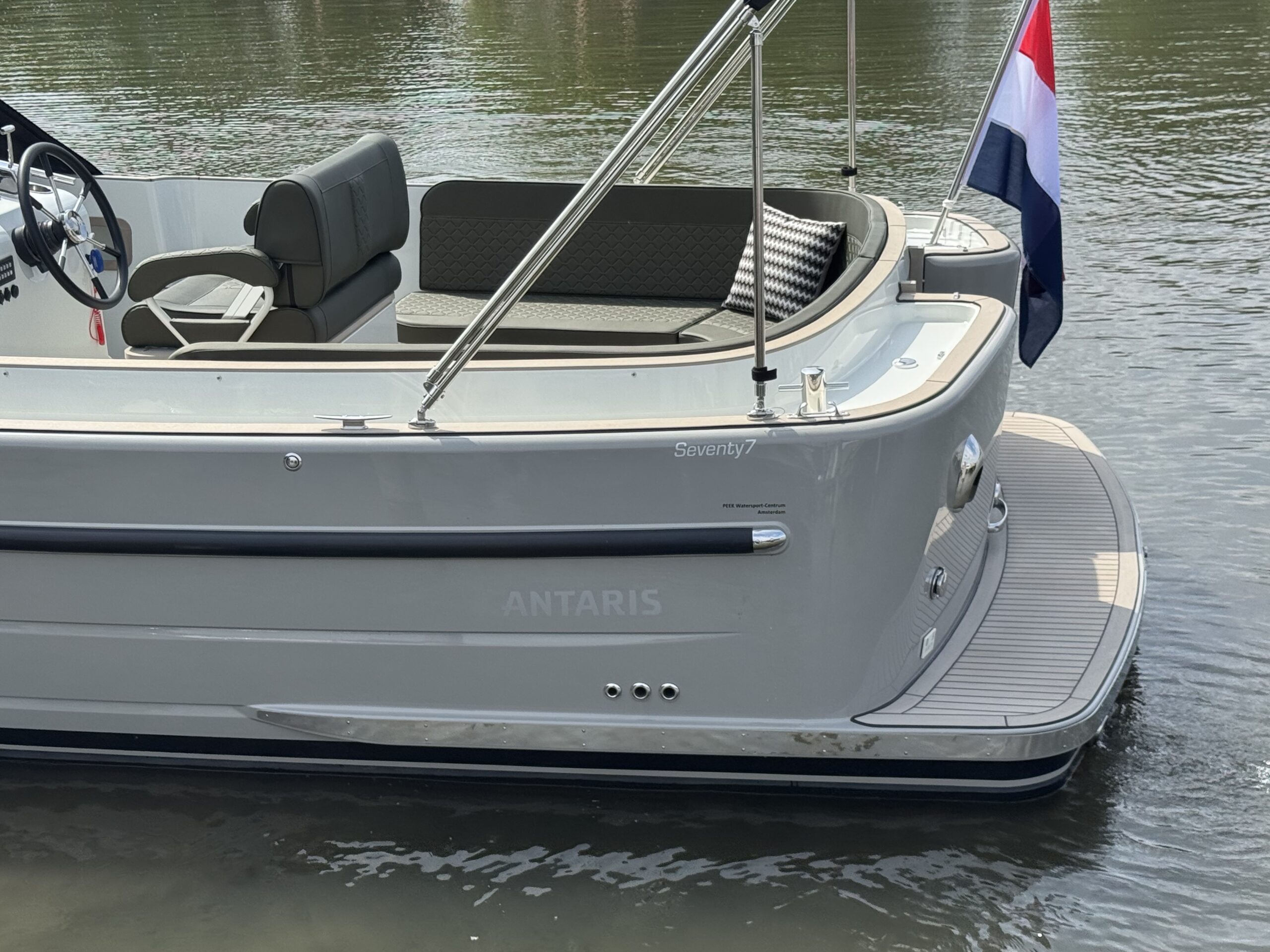 foto: 43 Antaris Seventy7 Sport