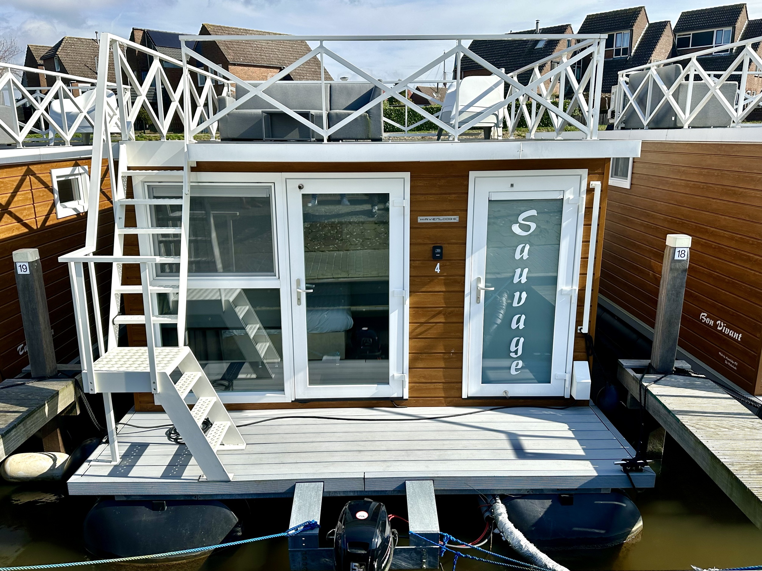foto: 32 Havenlodge Melite Houseboat