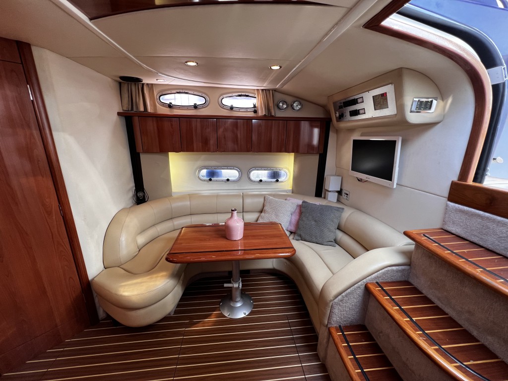 foto: 36 Sealine  S38