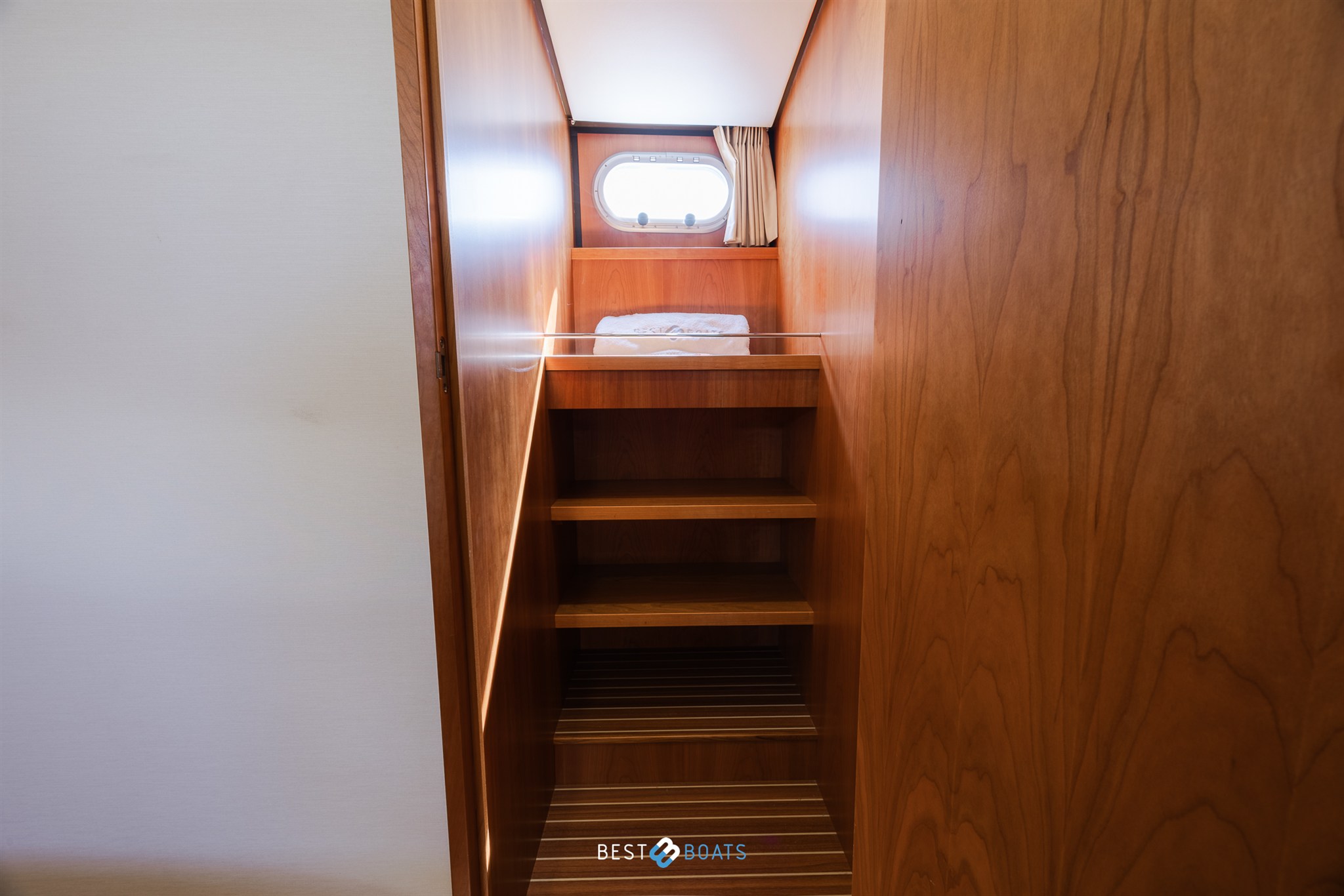 foto: 60 Linssen Grand Sturdy 43.9 AC
