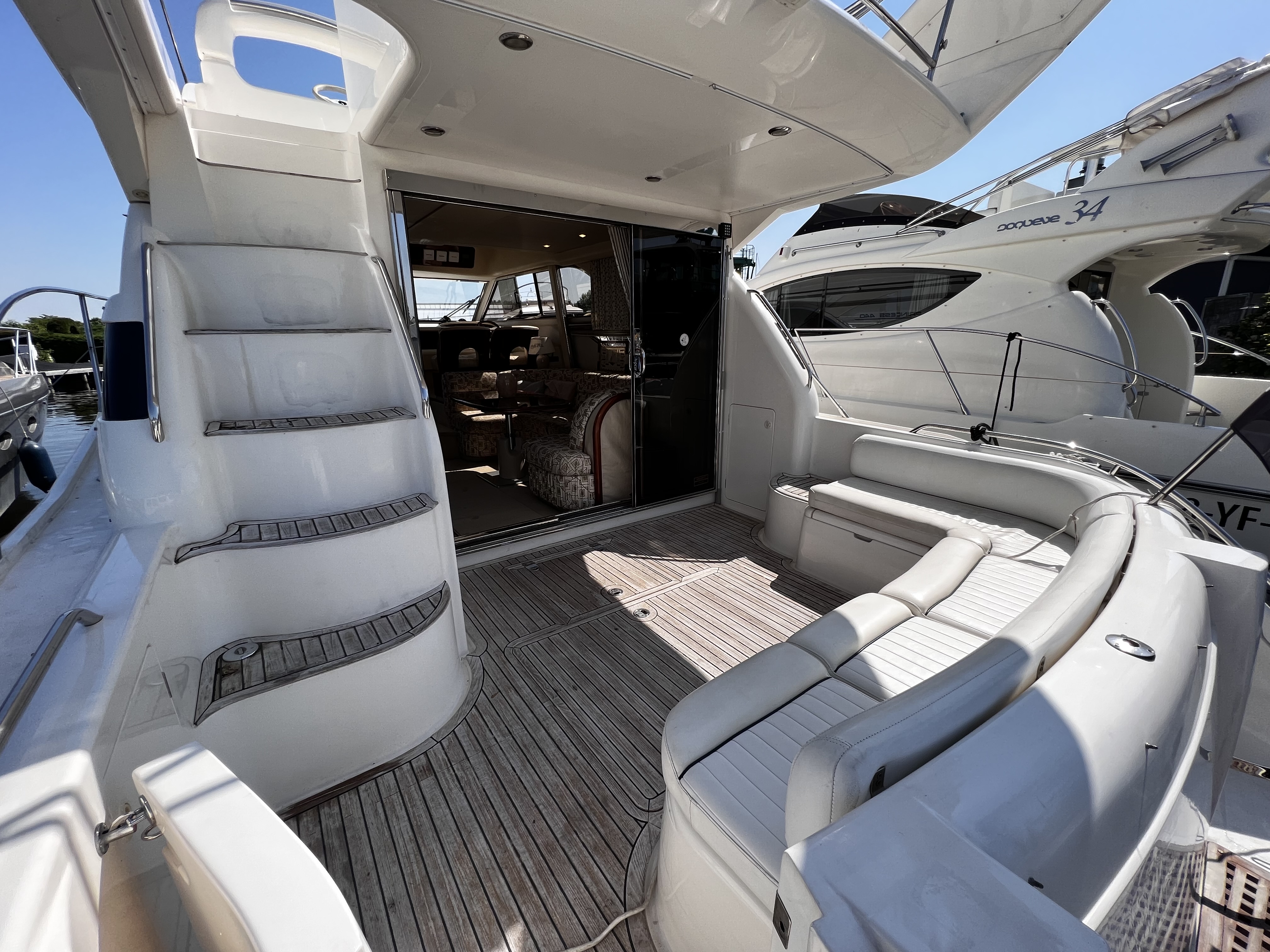 foto: 40 Princess  440