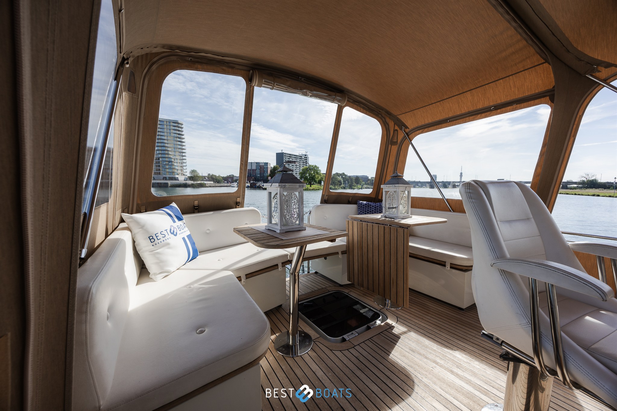 foto: 74 Linssen Grand Sturdy 43.9 AC