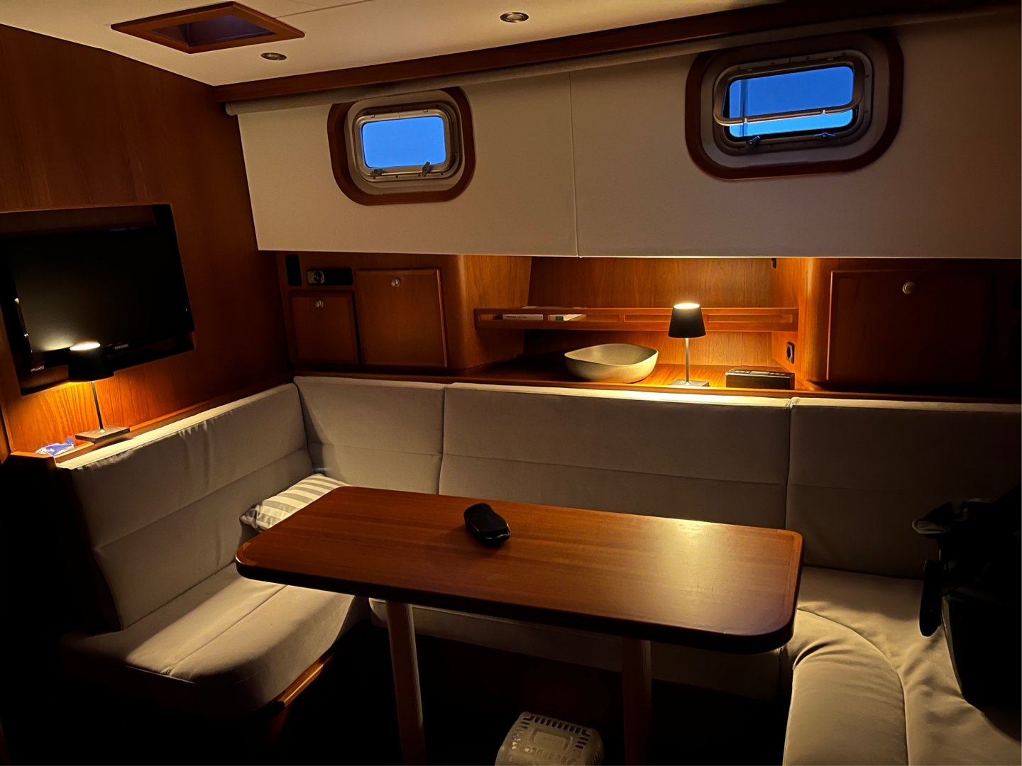 foto: 5 Bruijs Spiegelkotter  Cabrio 1150