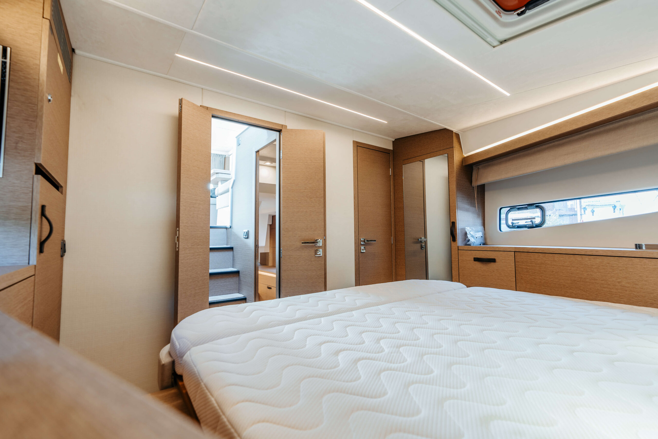 foto: 24 Prestige 420 Flybridge #130