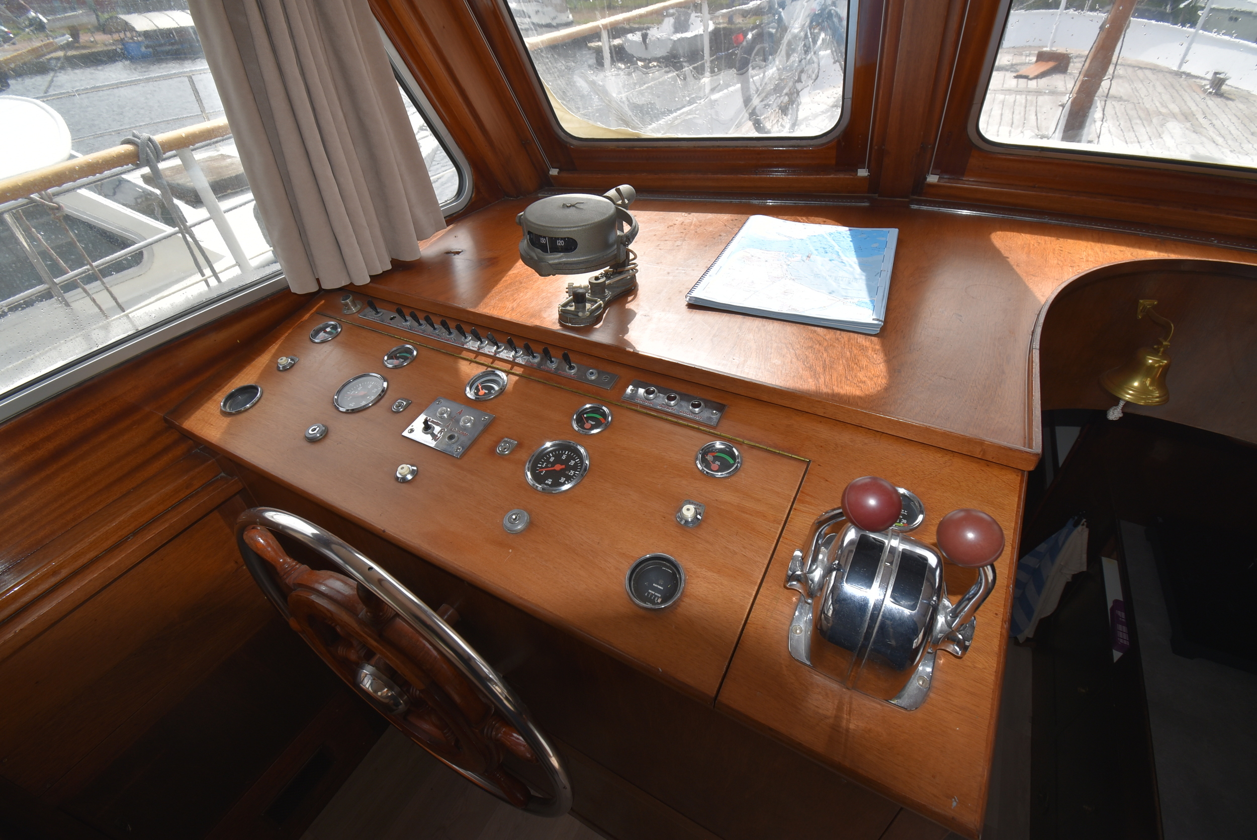 foto: 49 Super Van Craft 1350