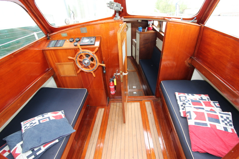 foto: 15 Super Favorite Super Favorite Motorsailor 9.20 OK