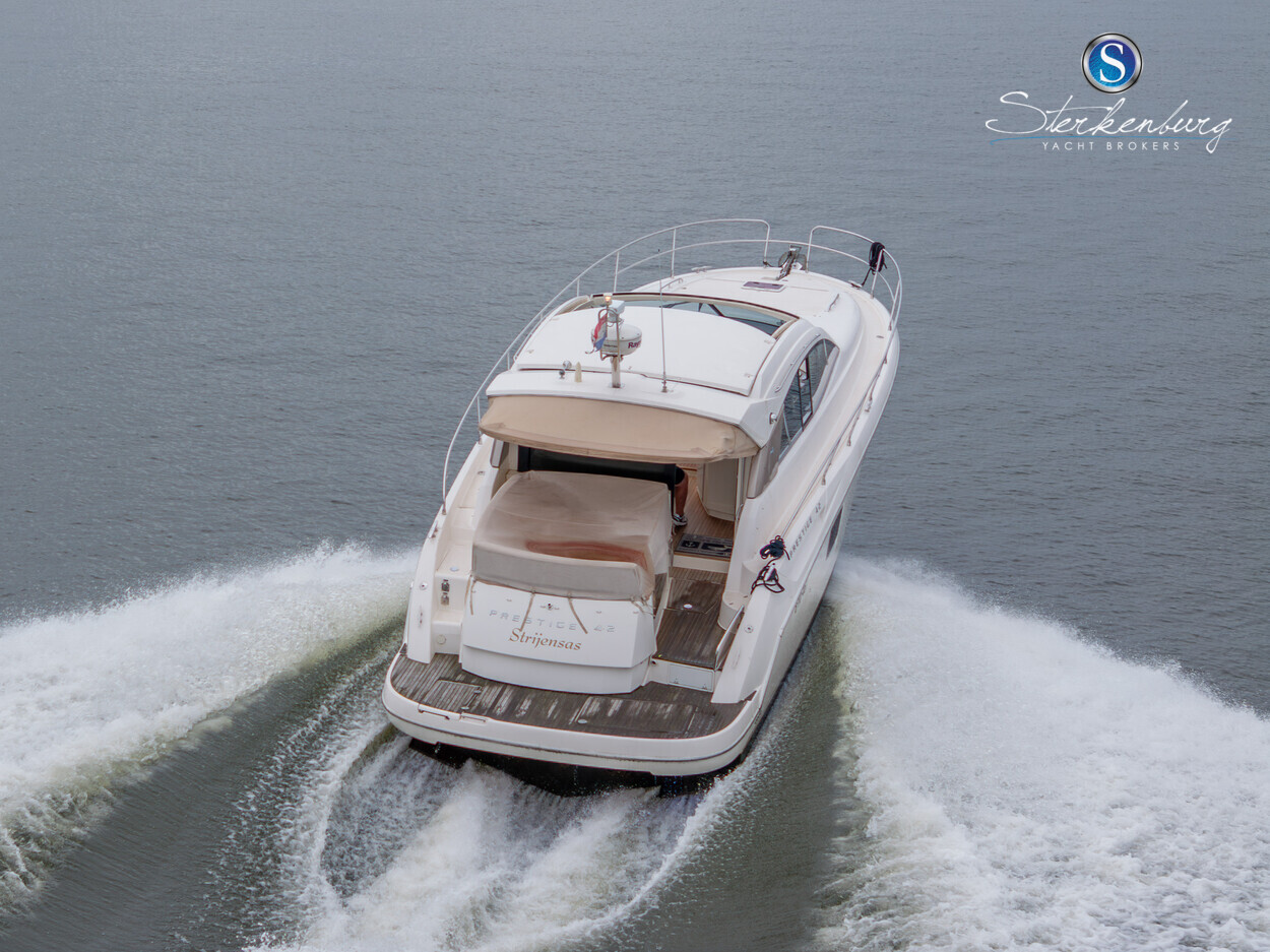 foto: 93 Jeanneau Prestige 42S