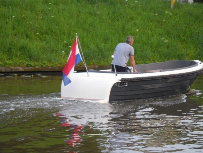 foto: 4 Oude Rhijn Tender 565 r delux