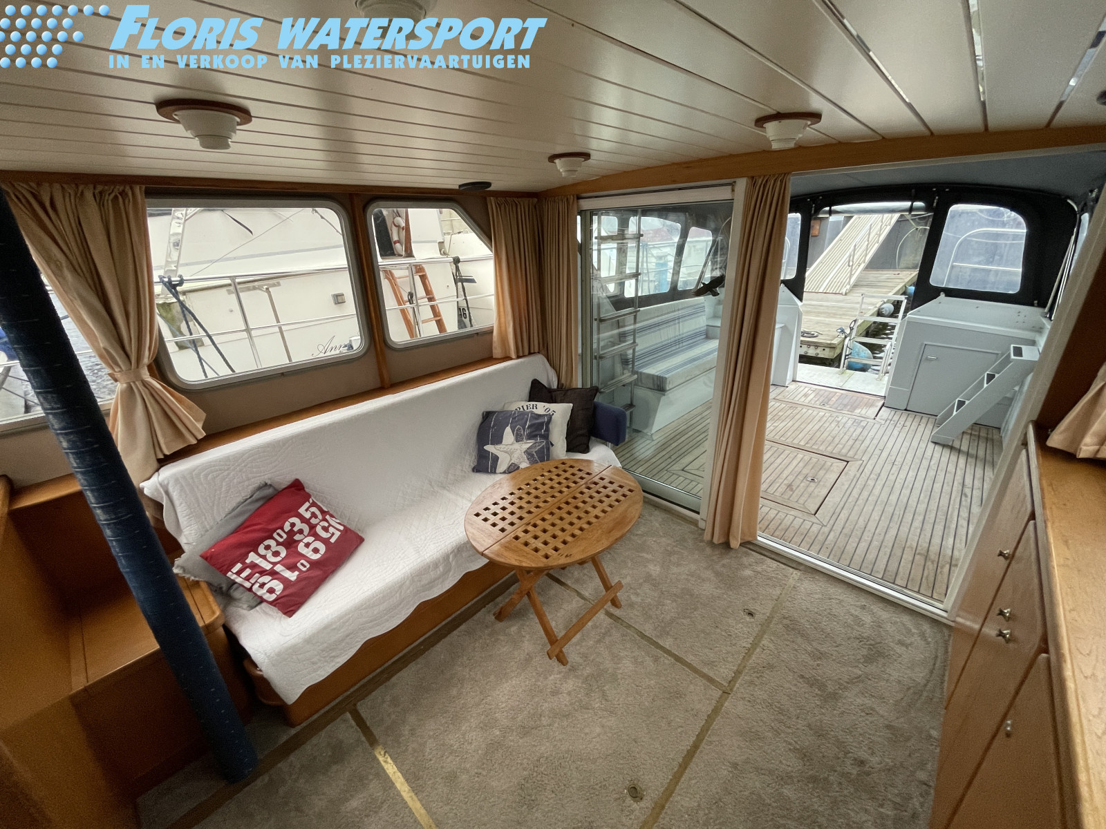 foto: 21 Valkkruiser 1200 Flybridge