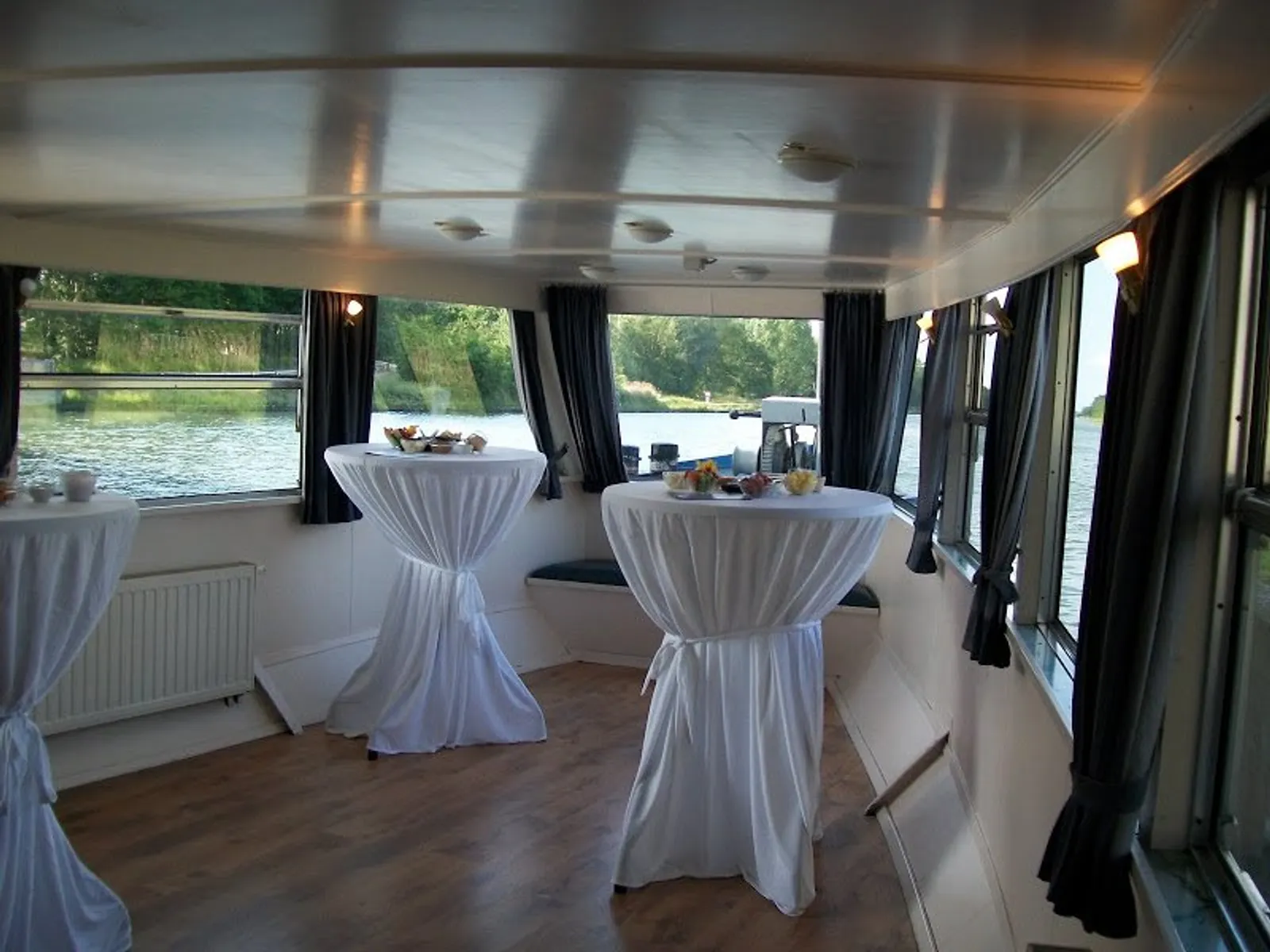 foto: 6 Christof Ruthof Passagiersboot