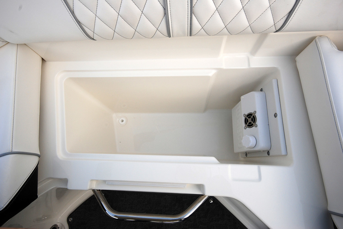 foto: 69 Sea Ray Sun Sport 250