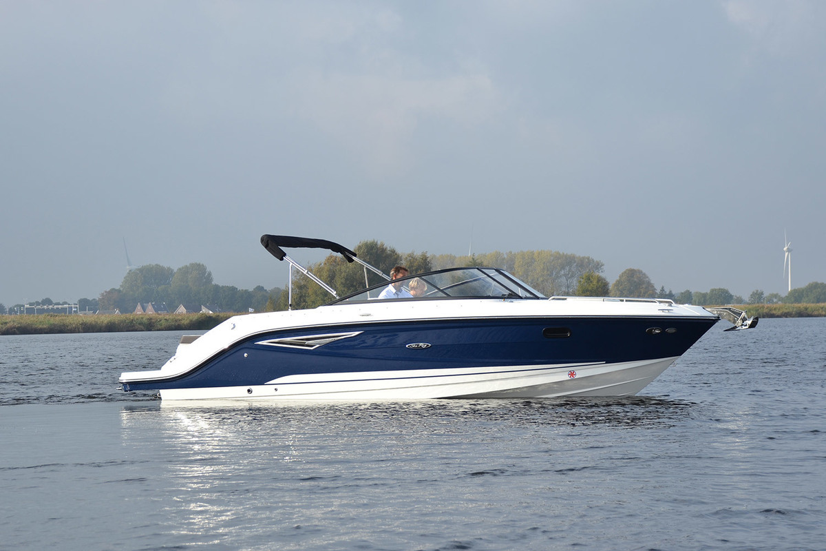 foto: 136 Sea Ray Sun Sport 250