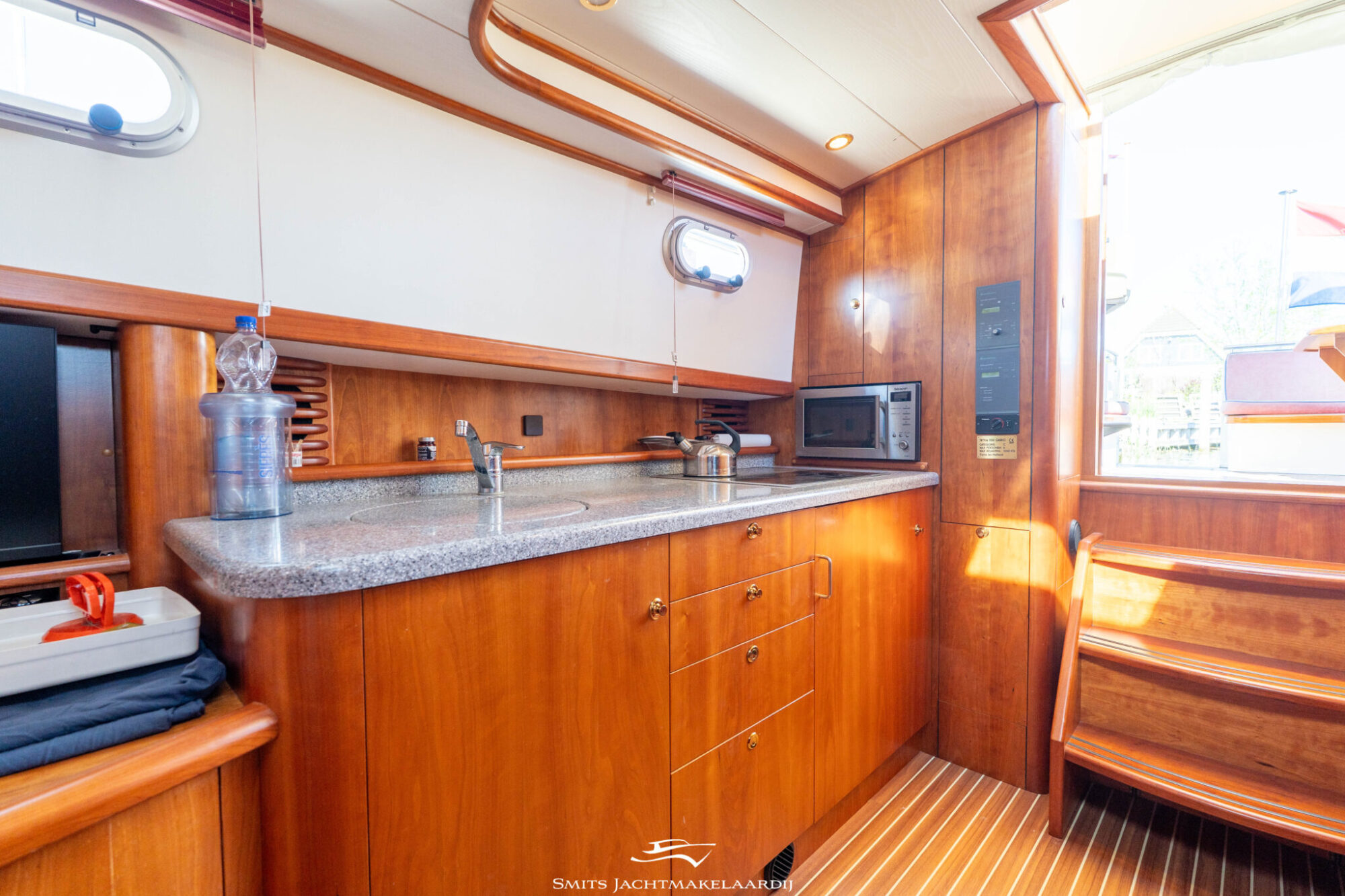 foto: 154 Tryvia Tryvia 1100 OK Cabrio Spiegeldeur