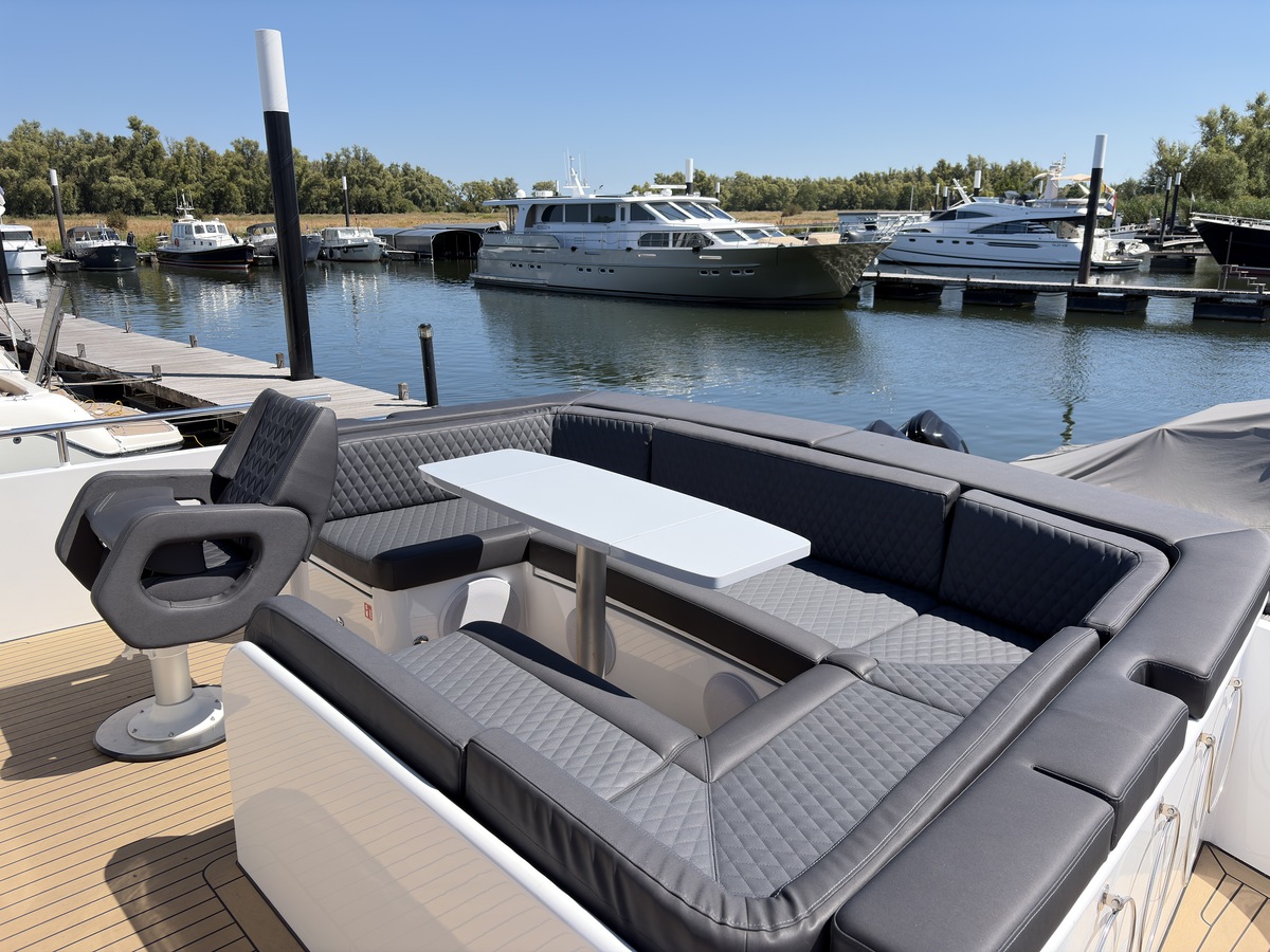 foto: 30 Boarncruiser 44 Elegance AC