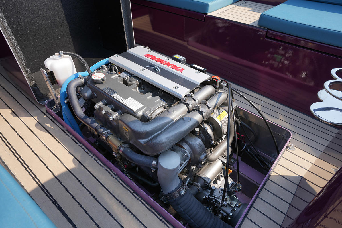 foto: 53 Waterman 8.0 Cabin