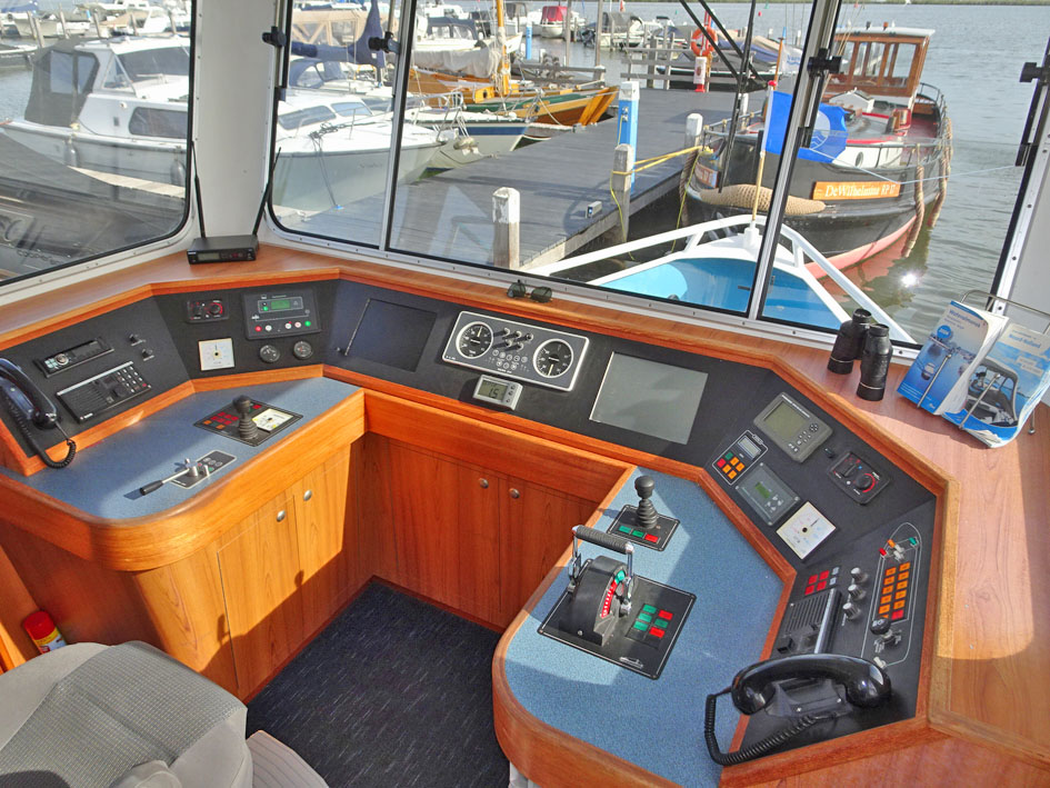 foto: 60 Hybride Rondvaartboot 140 passagiers