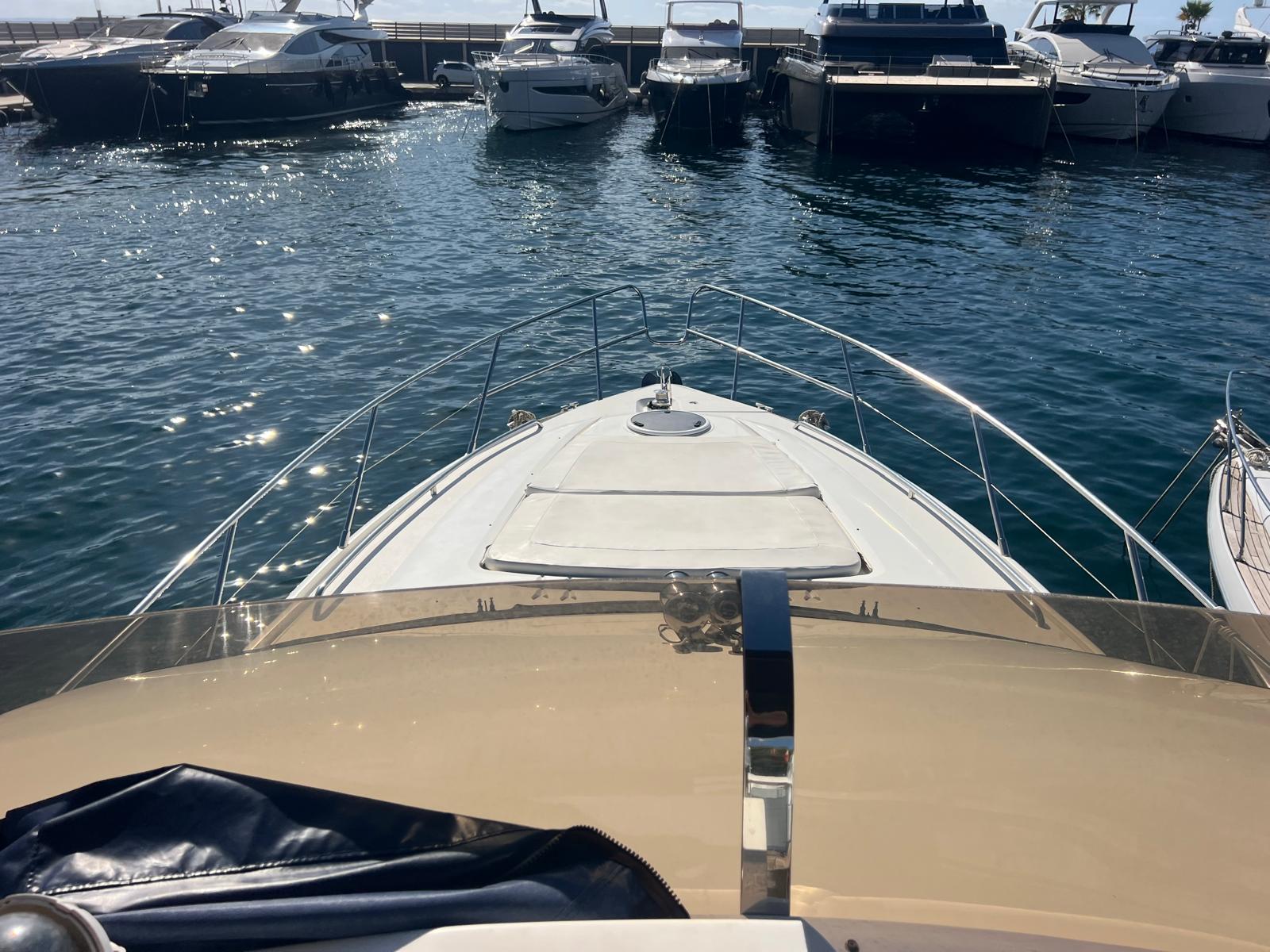 foto: 30 Princess  42 Fly