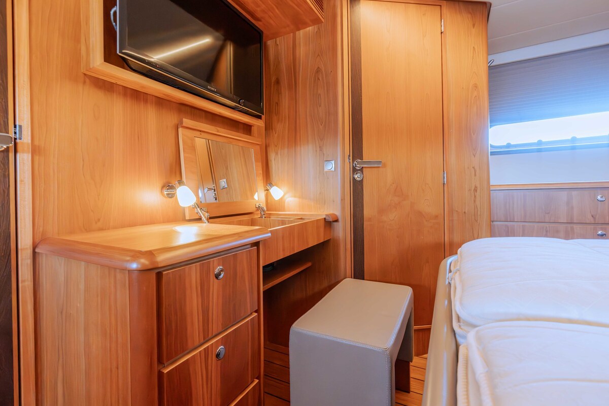 foto: 188 Linssen Grand Sturdy 590 AC Wheelhouse L-Class