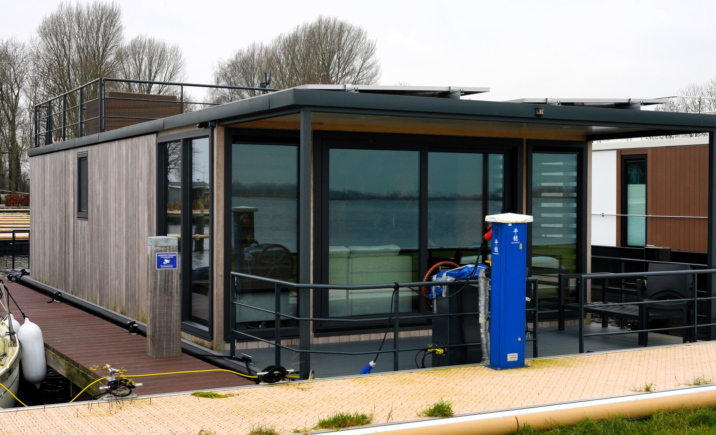 foto: 61 Castalia Met Koopligplaats 1460 X 500 Special Houseboat