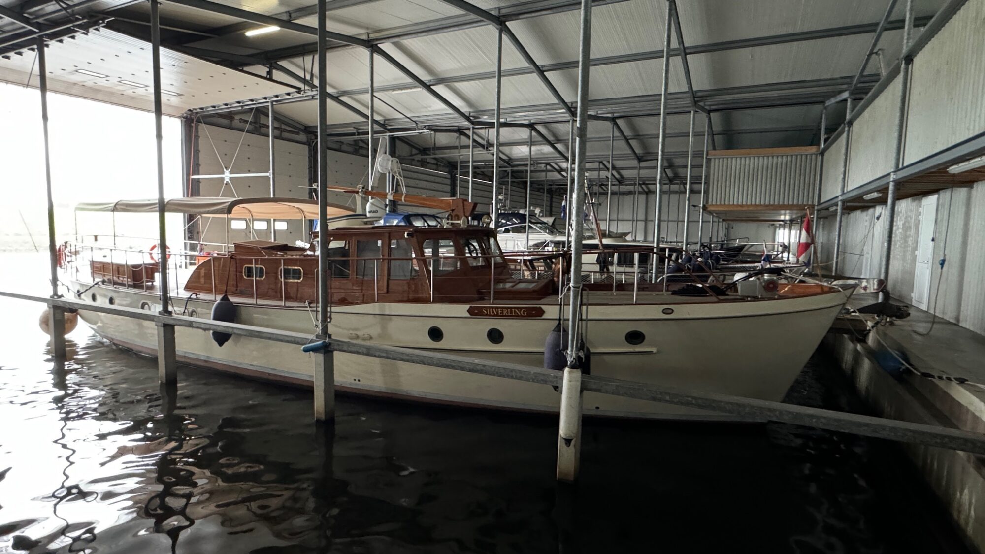 foto: 57 Silver Silver Rondspantkotter 19.44 VS