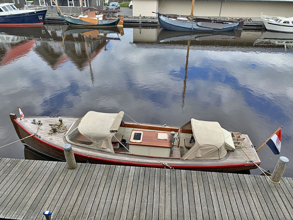 foto: 34 ex Marine Motorsloep 30
