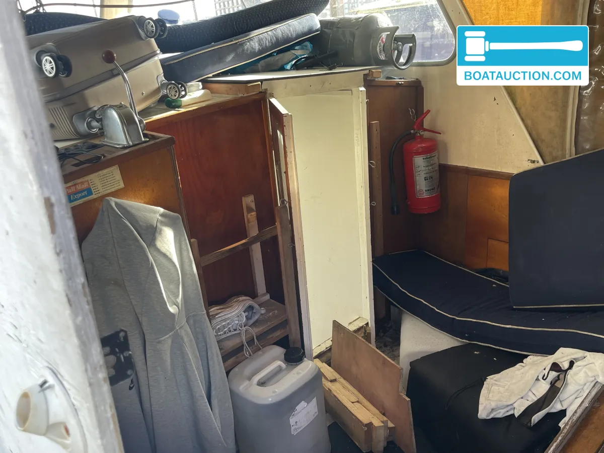 foto: 13 Motorboat 800