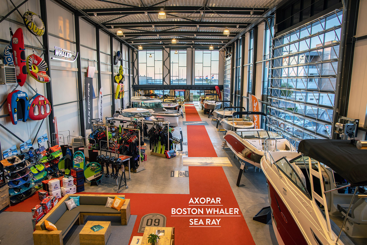 foto: 71 Alfastreet Marine 28 Cabin - Inboard Series