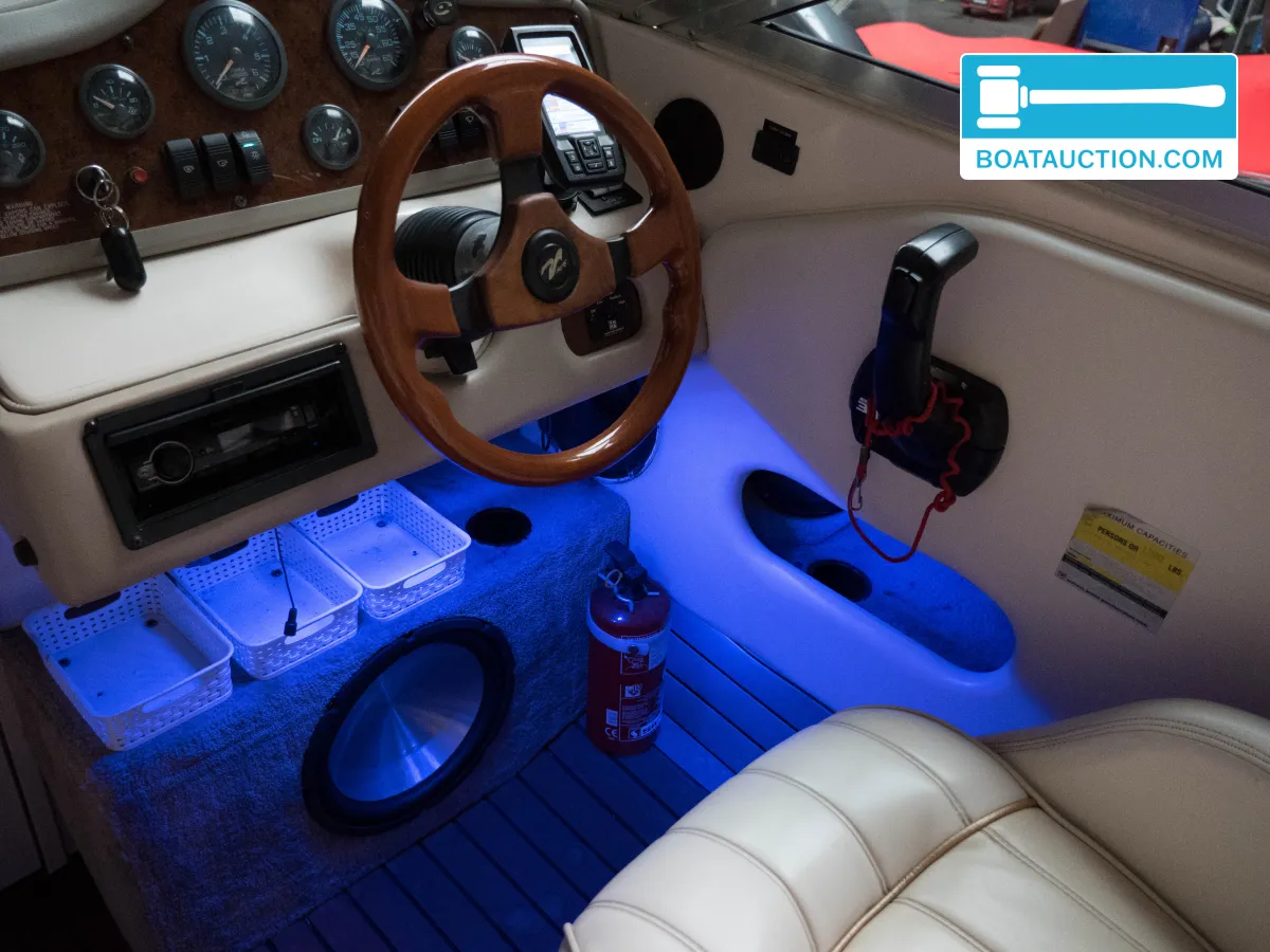 foto: 45 Sea Ray 200 Signature