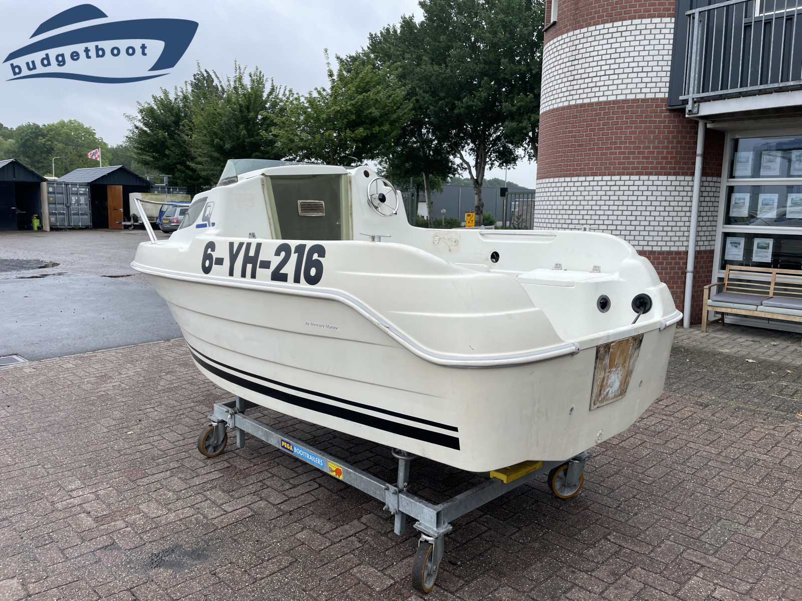 foto: 9 Quicksilver 420 Cabin