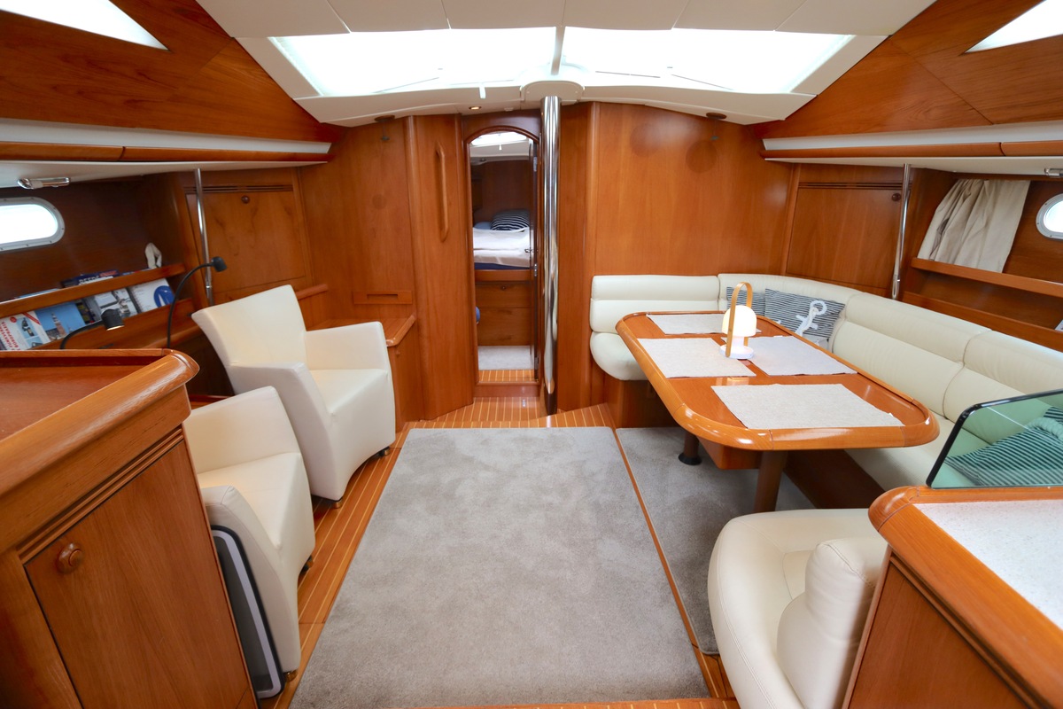 foto: 38 Jeanneau  Sun Odyssey 49 DS