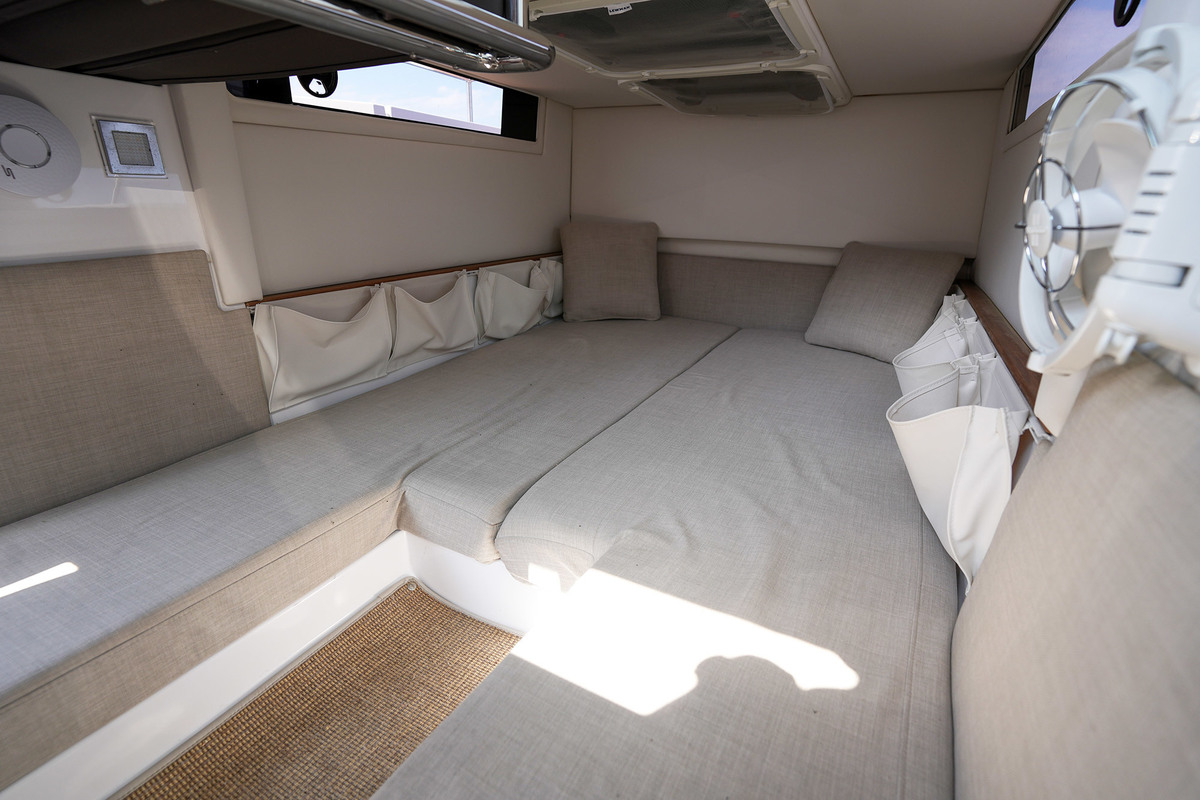 foto: 48 Axopar 28 Cabin