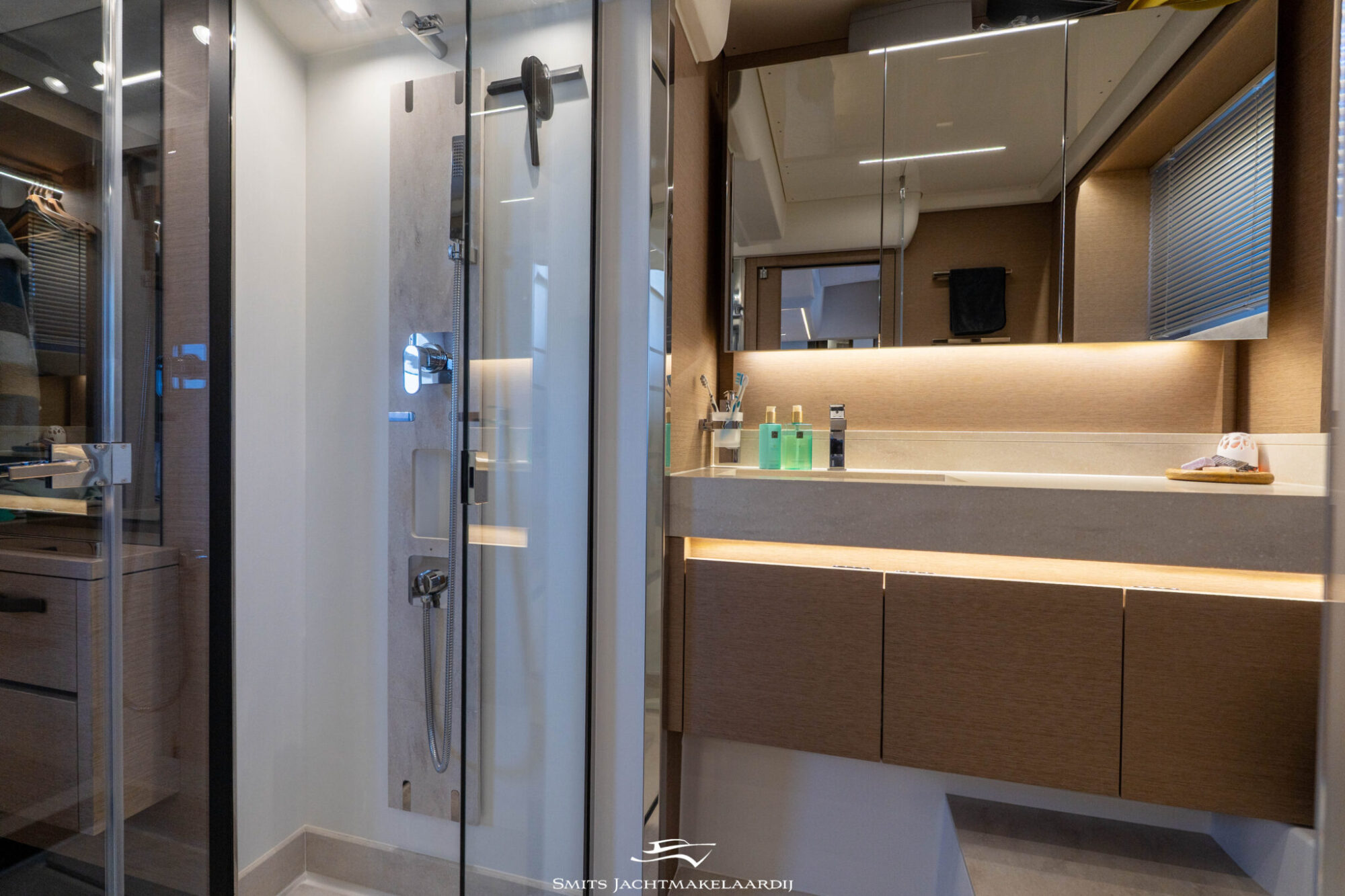 foto: 75 Prestige Prestige 590 Flybridge