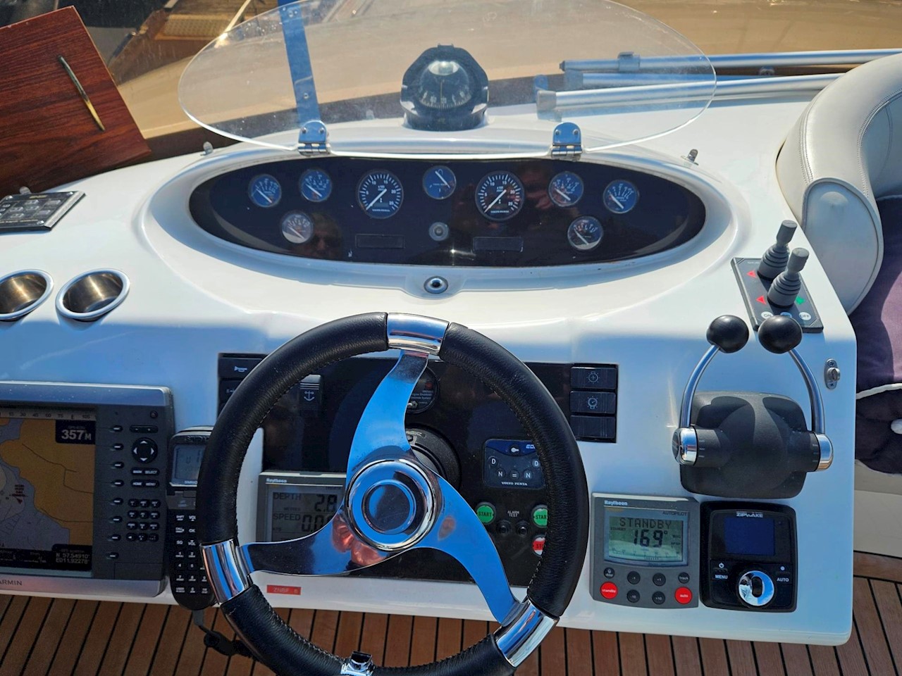 foto: 34 Princess 52 FLY