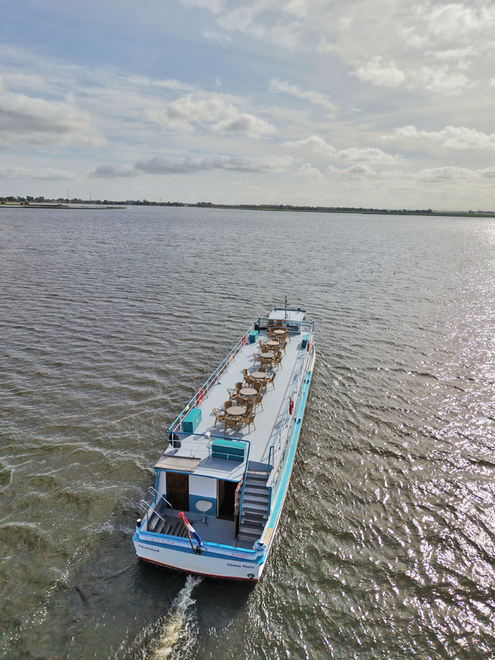 foto: 61 Hybride Rondvaartboot 140 passagiers