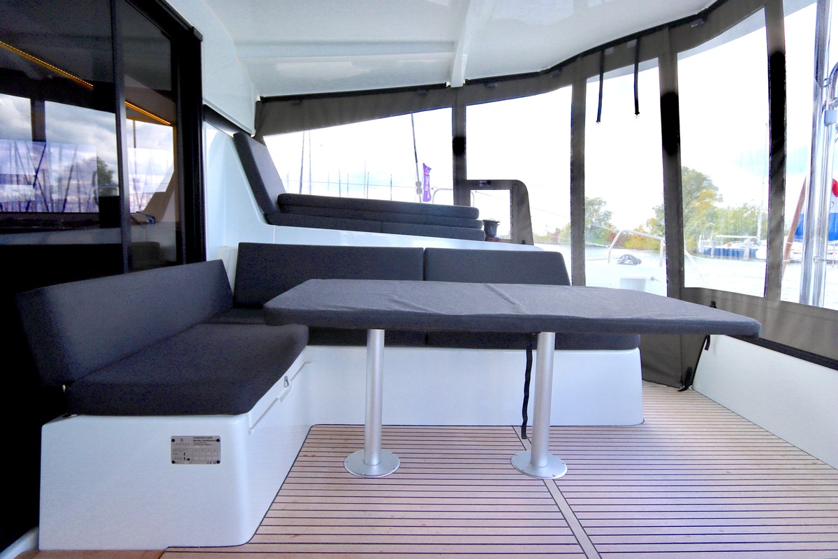 foto: 141 Lagoon 42 Full specs