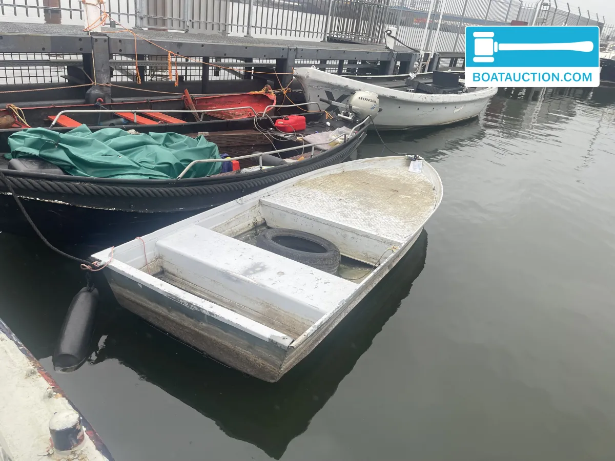 foto: 6 Open Boot 420