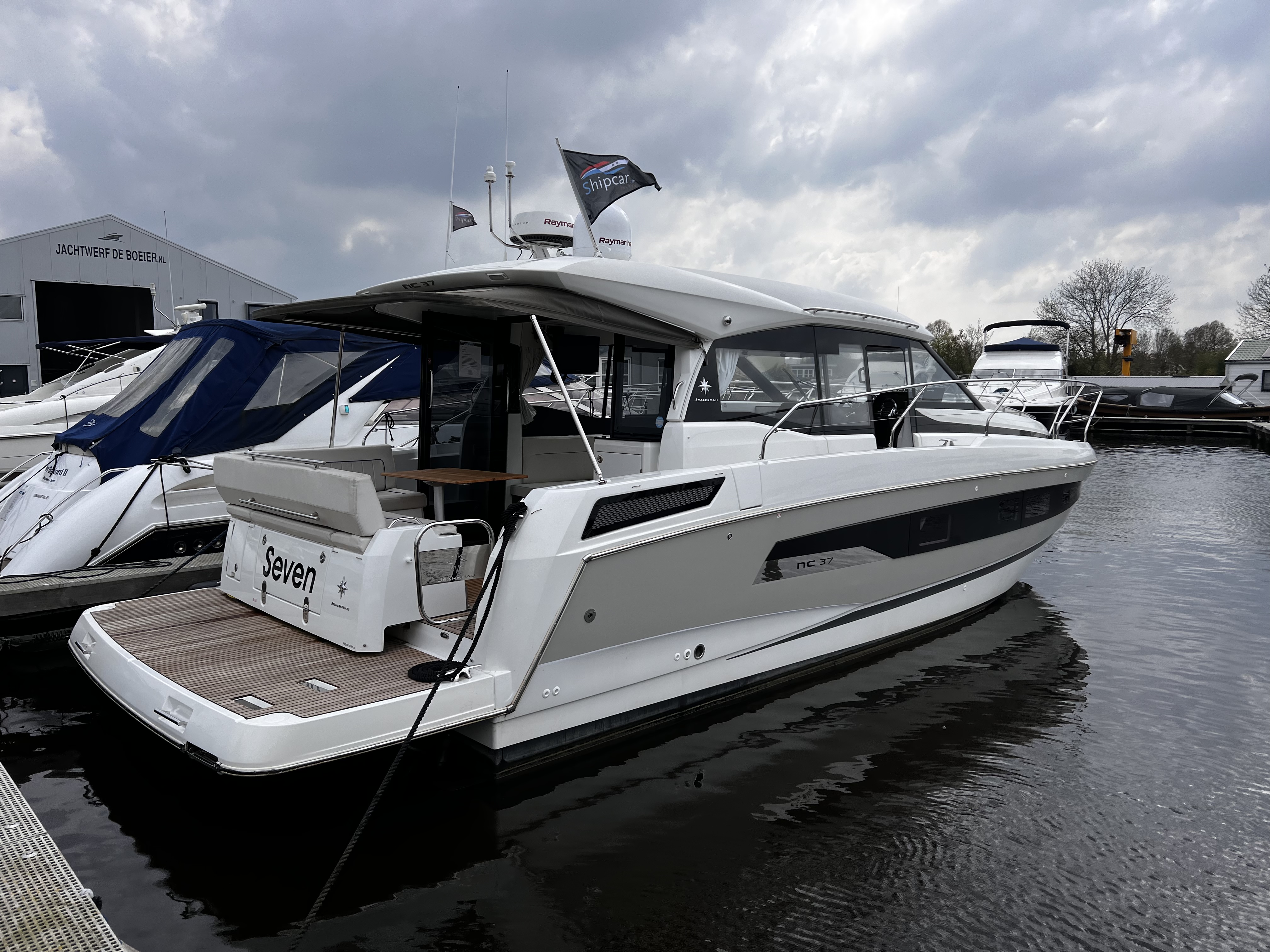 foto: 68 Jeanneau  NC37