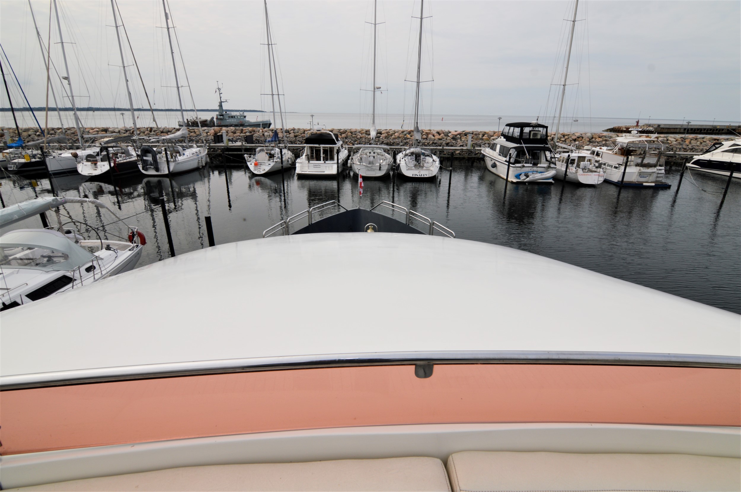 foto: 85 Van Tilborg  Long Range 22M  