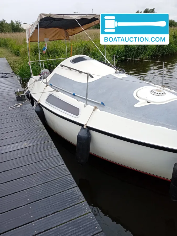 foto: 26 Marine Cox 750
