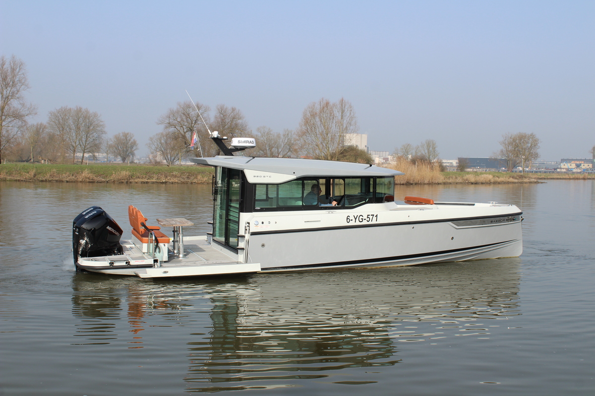 foto: 22 Saxdor 320 GTC